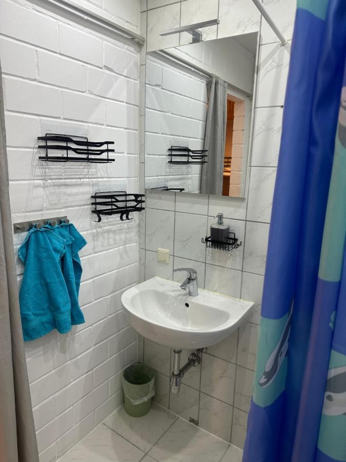 Fewo Im Reit- Und Ponyparadies Roos Halle  Buitenkant foto